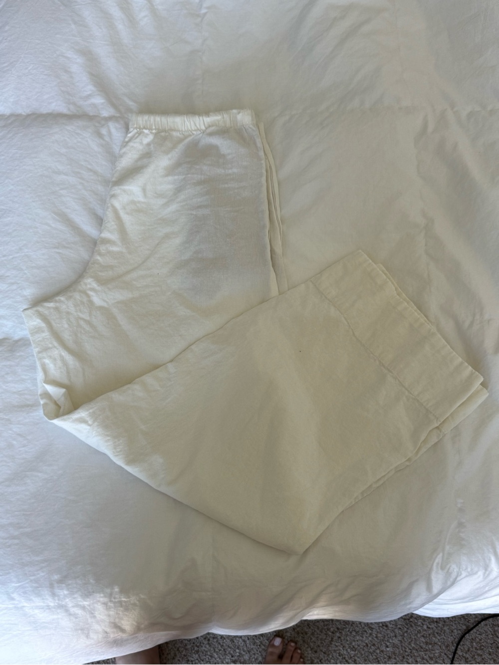 GAP White Elastic Waist Pull-On Linen Pants